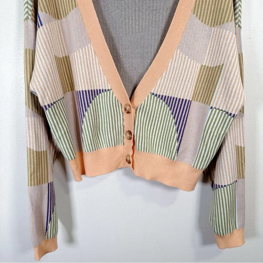 Fabletics Multicolor Geometric Cardigan - Picture 7 of 16